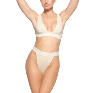 Skims Off-White Cotton Rib Thong Size S